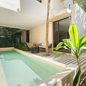 https://102-amazing-private-pool-and-fully-equipped-apartment.allrivieramayahotels.com